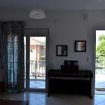 Apartman Spacious 1 Bedroom 2 Km To Pessada *