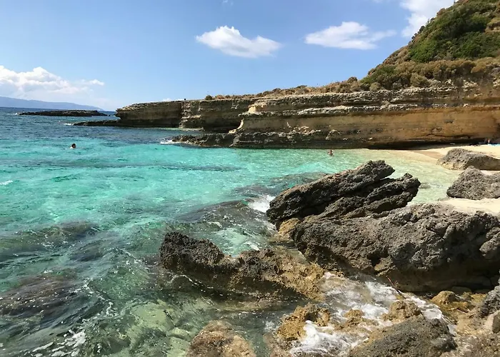 Spacious 1 Bedroom 2 Km To Pessada *